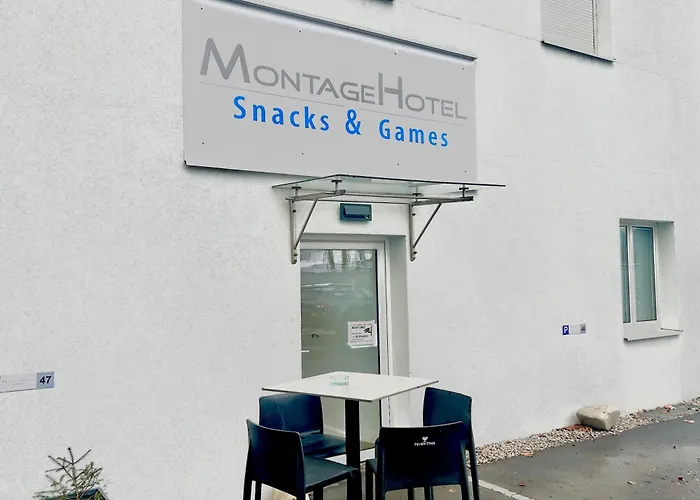 Montagehotel Living@linz فندق *