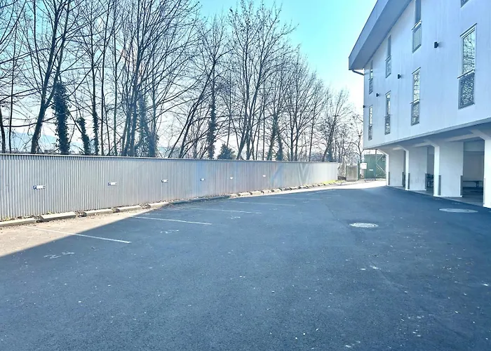 Otel Montagehotel Living@linz *