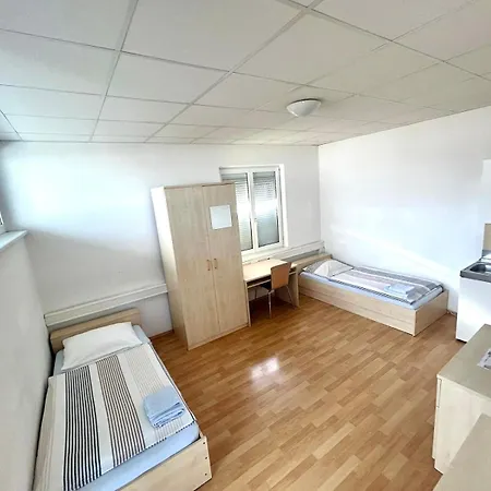מלון Montagehotel Living@linz